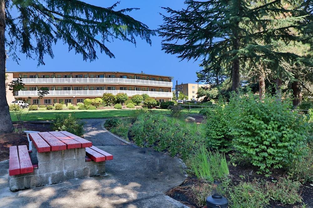 Riverfront Inn Roseburg Zewnętrze zdjęcie