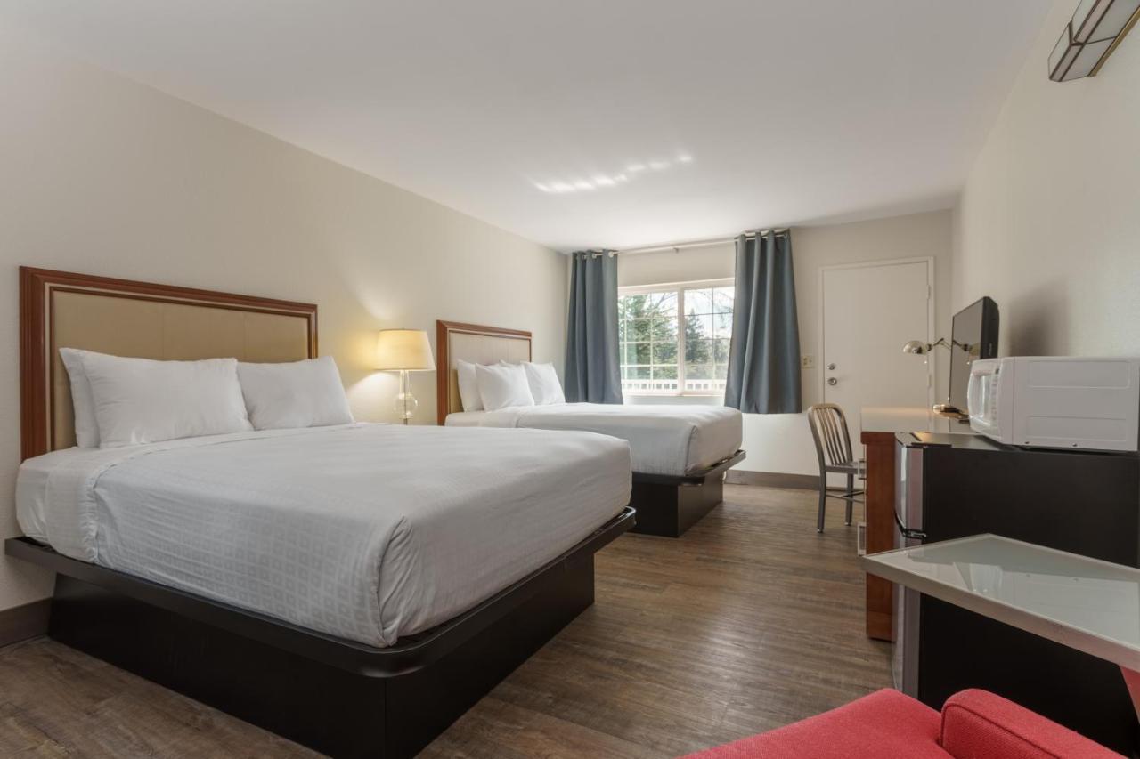 Riverfront Inn Roseburg Zewnętrze zdjęcie