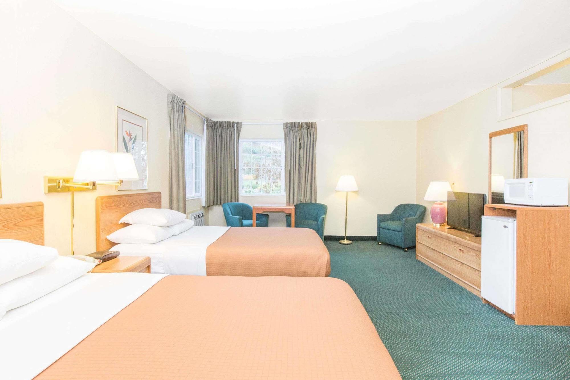 Riverfront Inn Roseburg Zewnętrze zdjęcie